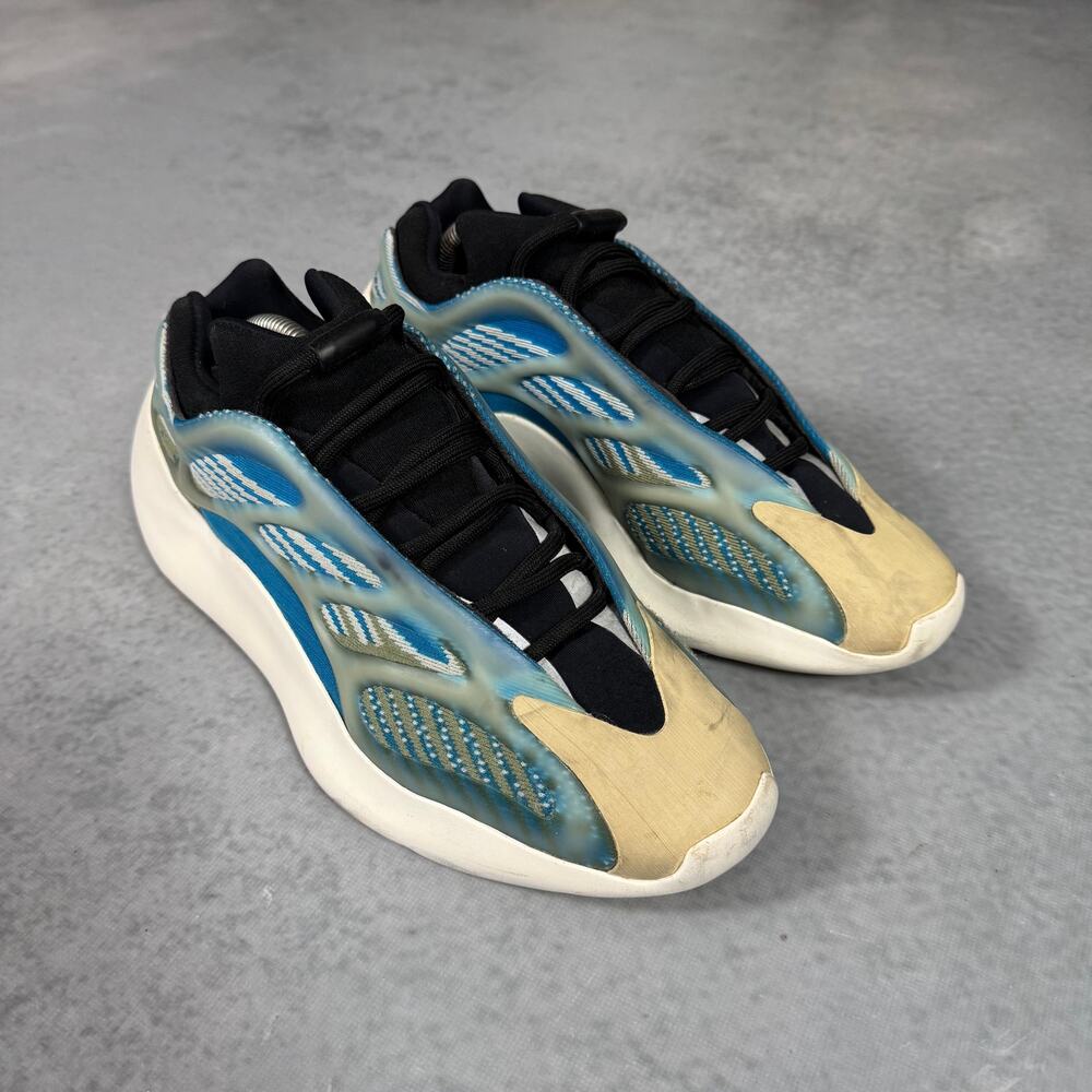 Adidas Yeezy 700 V3 Arzareth Sneaker Blue/Arzareth – Size:  9x